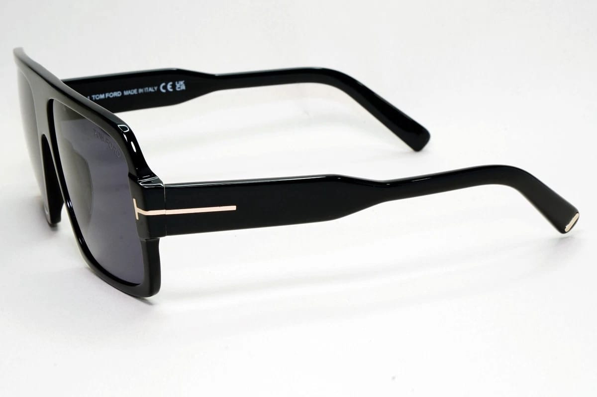 lunettes de soleil Tom Ford FT0832 TF 832 01D